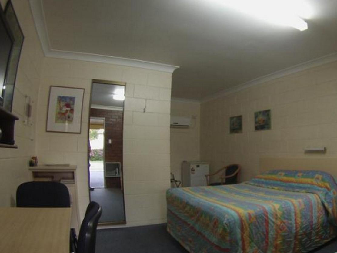 Sail Inn Motel Yeppoon Buitenkant foto