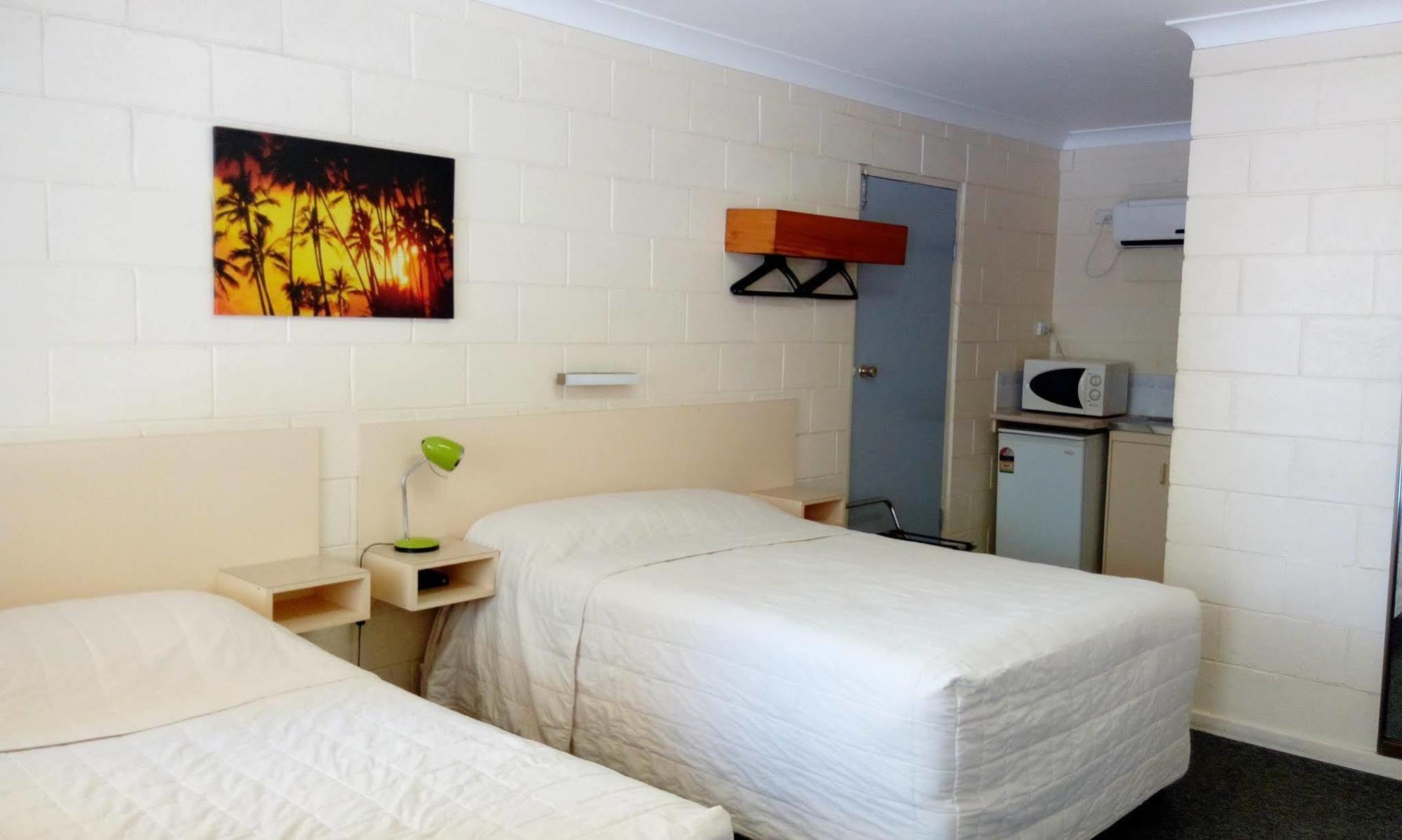 Sail Inn Motel Yeppoon Buitenkant foto